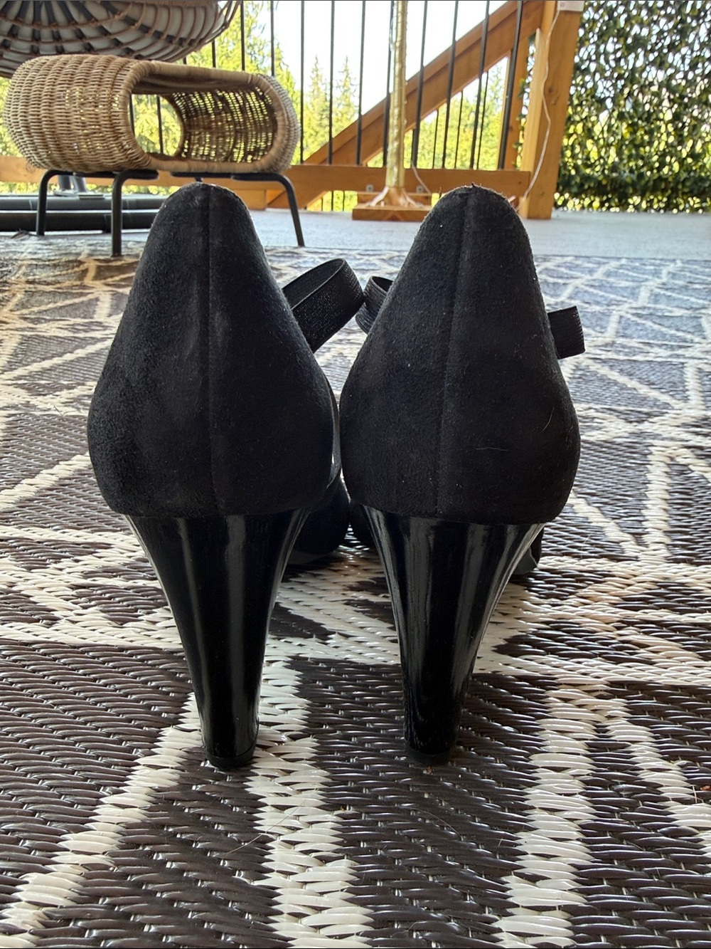 * NWOT*Ara | Felisa High Heels w Criss Cross Straps - Picture 5 of 7